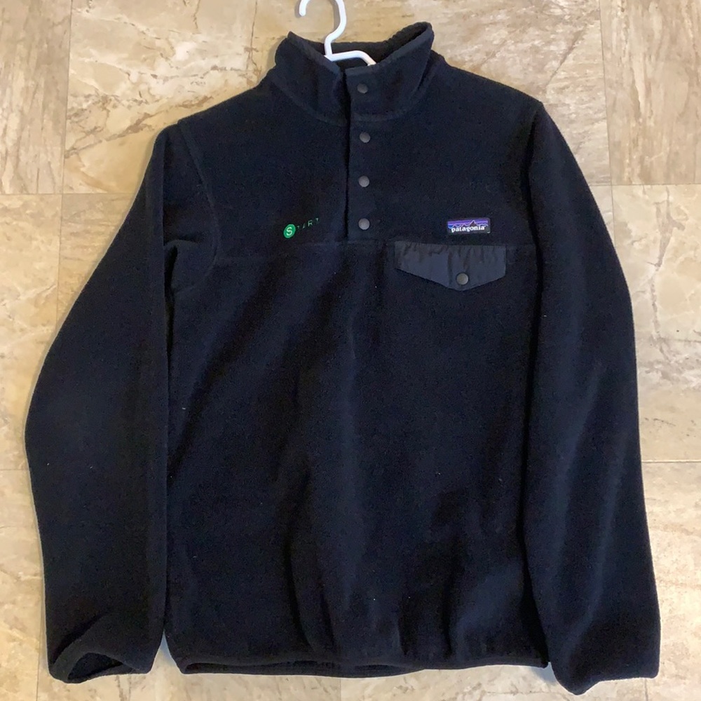 Black Patagonia Synchilla Fleece: Size Small.